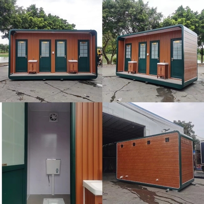 Toalete móvel multijogador pré-fabricado ao ar livre com eletricidade, canalização e isolamento