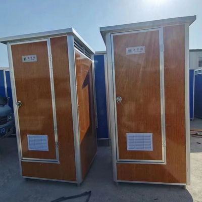 Toalhas móveis pré-fabricadas para uso externo, com eletricidade e canalização